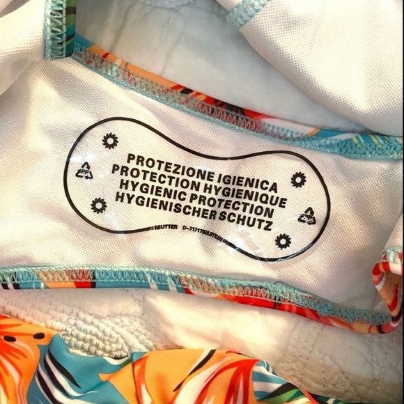 New Boutique Bikini 2 pc Tropical Swimsuit🏖🌴 - Picture 12 of 16